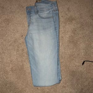 Light washed high waisted jeans